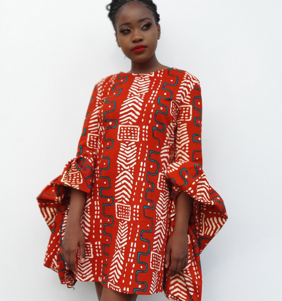 Lea Red Script