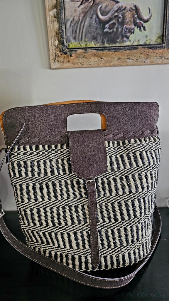 Tasna Earthy