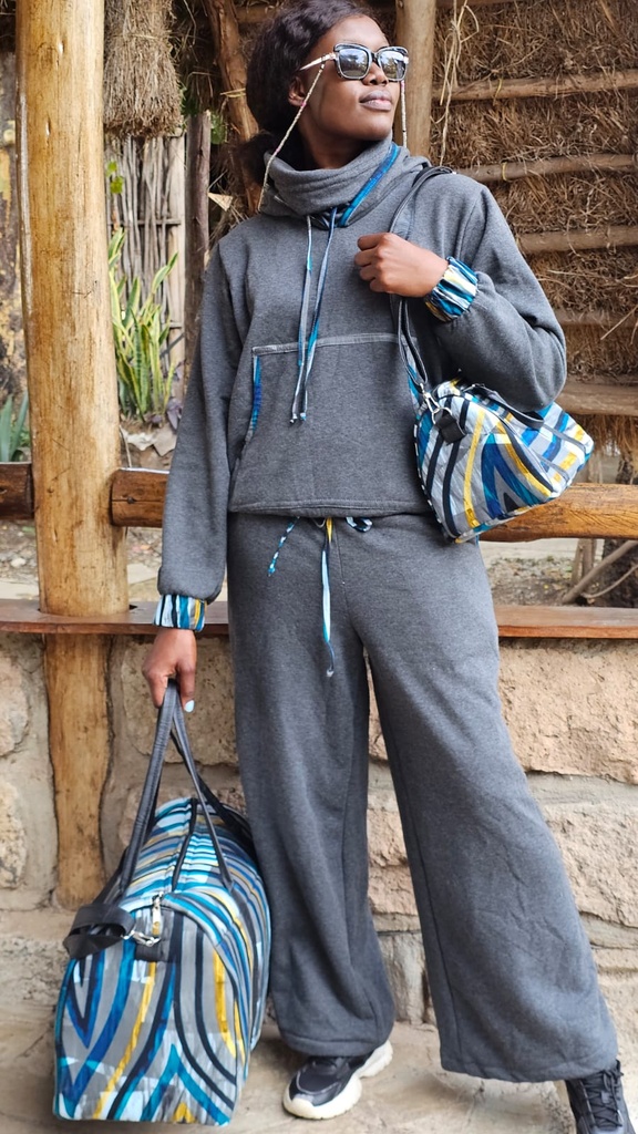 Torba crno bela tribal (kopija)
