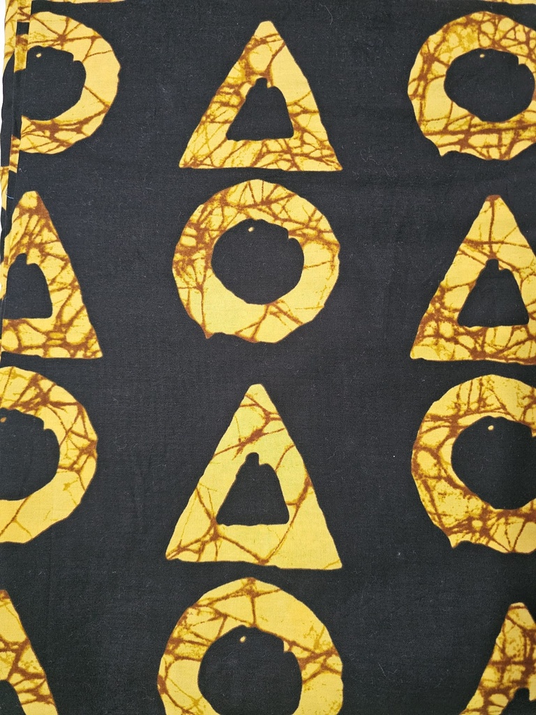 Triangle oker print